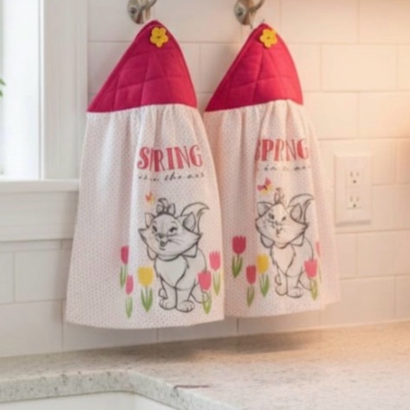 Disney Other - Hand made Spring aristocratic Marie Cat Kitchen Towels - Pink and White